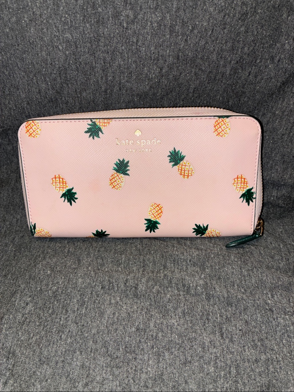 kate spade Pale Pink Pineapple Print Zip Wallet NWOT